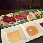 かもめ食堂 - クジラ肉の数々（追加料理）　希少部位も