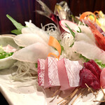 かもめ食堂 - 刺身盛り合わせ別角度