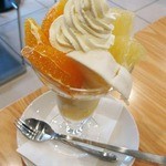 フルーツパーラーゴトー - 柑橘系のパフェ
