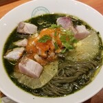 麺屋 六感堂 - 冷製 モロヘイヤヌードル＋炙り平政刺し増し＋グレープフルーツ増し