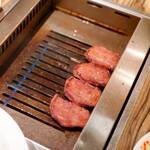 焼肉 ジャンボ - 