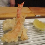 旬彩 天ぷら 心来(しんら） - 車海老、マコモタケ。