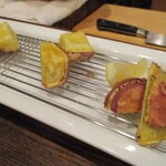 旬彩 天ぷら 心来(しんら） - 薩摩芋。