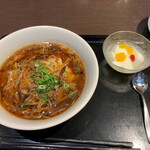 Shanhaitampaoshoukan - 酸辣湯麺セット