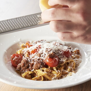 手打ちの生パスタ