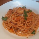 CUCINA MAGGIO - 海老とマッシュルームのトマトクリームパスタ