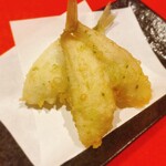 Tempura Kassen Sake Dokoro Heso - 天ぷら　きすの新緑茶揚げ