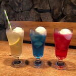 カフェテラス あらみ - 自家製国産レモンで作ったクリームソーダイエローが新登場しました！