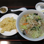 本格中華食べ放題 天香府 - 野菜タンメン＋小炒飯￥700