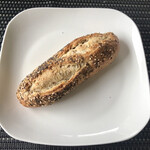 リープリング - キャラウェイシードの塩パン