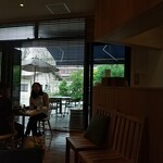 オランジェ カフェウッド - 五十鈴川駅が見えます