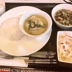 レッド オーキッド - マサマン・カレー