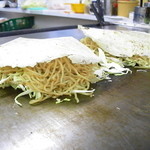 いちぜん洋食 - 焼いてる途中です。♪　掲載許可済