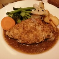 ビフトロ バイ ラ コクシネル - 三元豚ロースのロースト　ピクルスとマスタードソース