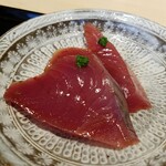 にい留 - 鰹の漬け。素直に旨い!