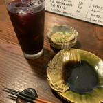 虎丸 - ぶどうジュースと付き出し