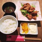 肉食酒場 ビストロ ジャパン - チキン南蛮定食500円