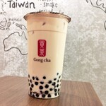 Gong cha - ウーロンミルクティー（冷）L（氷：少なめ、甘さ：少なめ）＋タピオカ
                        