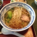 上海酒家 - 鶏ガラスープの支那麺