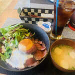 クランチ - ローストビーフ丼