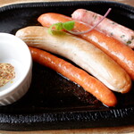 ビアホフ ガンバリウス - ソーセージ盛り合わせ