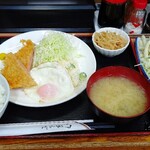 やしろ食堂 - 日替わりのハムカツ玉子。