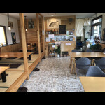活魚ランチ専門店 卓海 - 店内こんな感じ