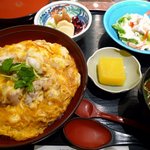 六行亭 - 名古屋コーチンの親子丼