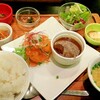 下町情熱食堂 焼オヤジ - エビマヨ&チキンカレー定食