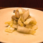 sacae - 燻製白菜とアサリ