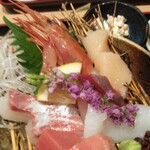 Gyokai Yaki To Sushi Sakaba Akadashiya - お造り