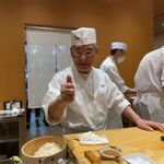 小松 弥助 - ﾏｽｸを外してﾎﾟｰｽﾞして頂いた