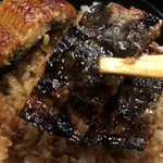 うなぎ安田屋 - よりすぎましたー(^^;
いい感じの焼き具合
