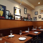 ランデヴー・デ・ザミ - カジュアルにお料理を楽しめる雰囲気