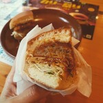 コメダ珈琲店 - 包んで食べるとボロボロせずに済むよ!