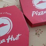 ピザハット - 赤い箱