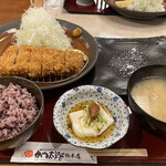 かつ太郎 総本店 - ・ロースカツ定食 1,490円/税抜