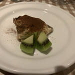 アンティカ トラットリア イナバ - ティラミス＆フルーツ