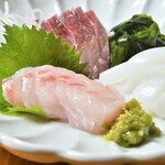 名物鶏ちゃん焼 鳥藤 - 