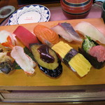 Sushi Daijin - １０貫すし　１０５０円