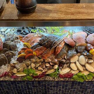 全国から届く極鮮素材が満載！