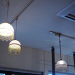 Apartment.m cafe - 照明