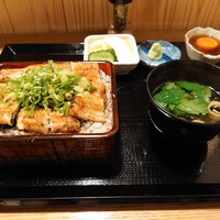 うなぎ 目白ぞろ芽 - 鰻重