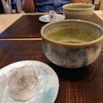 割烹 勘べえ - お抹茶とぶどう大福