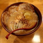 Memba Tado Koro Shouten - 北海道産味噌漬け炙りチャーシュー麺
