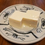 山はげ - 豆腐（お塩で食べると美味しい）