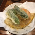 Musashino udon mugiwara - 野菜天ぷら(3種盛り)　¥173
