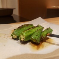 地葉 栄 - 