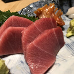 権八 SUSHI - マグロです