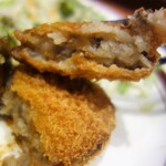 亭久五 - サクサクの牛タンコロッケ